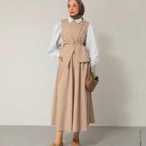 Kleid mit Gürtel